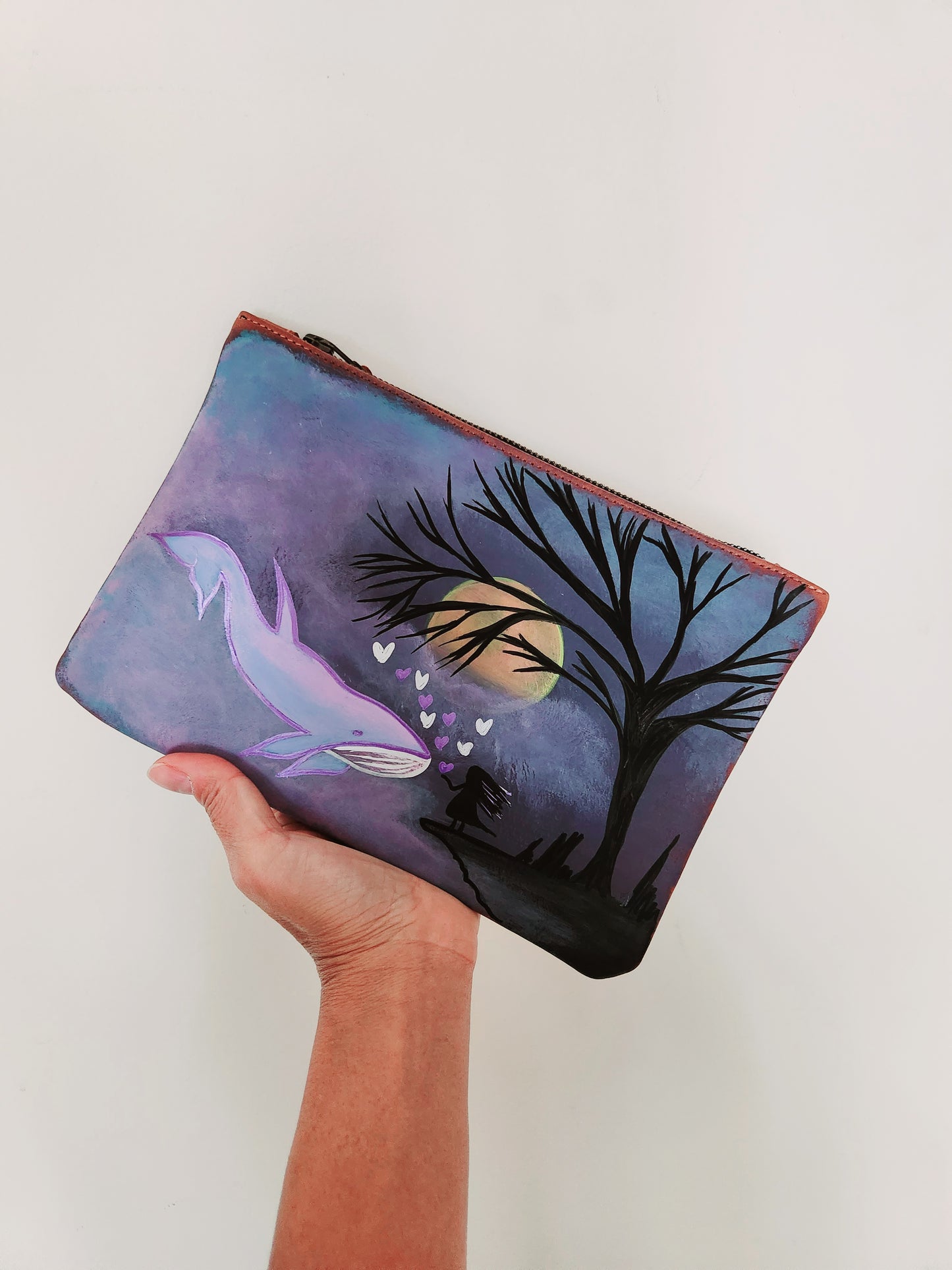 Custom painting of personal pouches