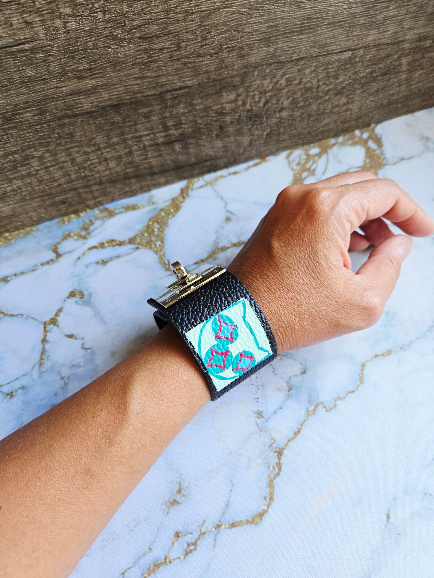 Anak Peranakan Cat Tile Black Bracelet