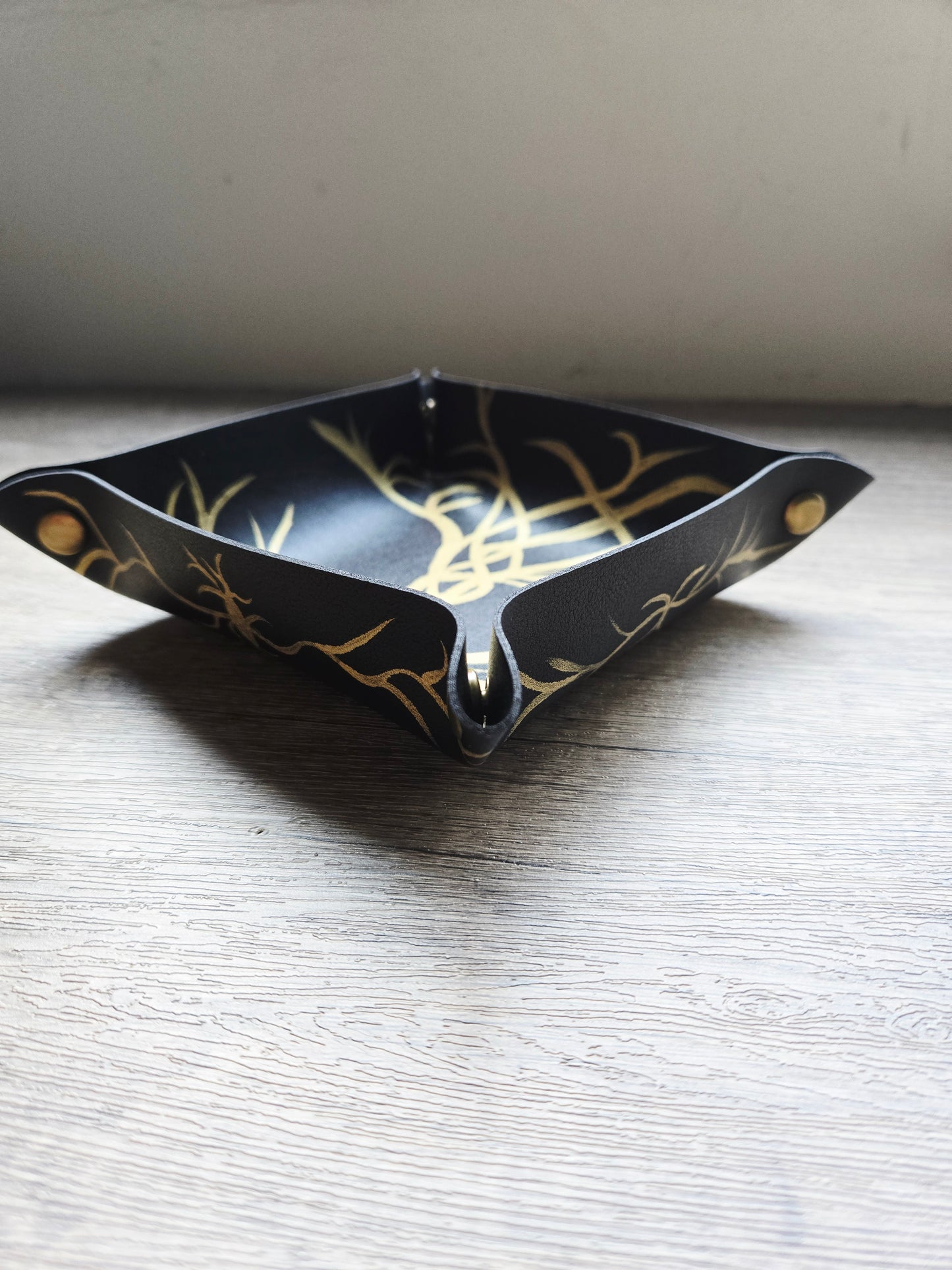 L'Arbor Aureum- Black Trinket Tray