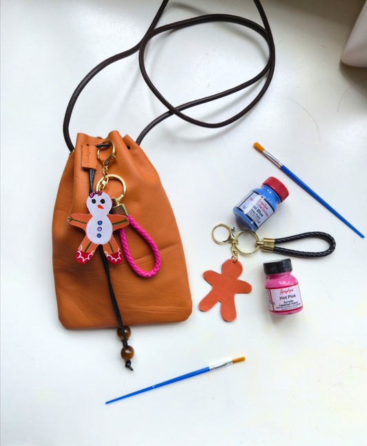[Workshop] Paint your own Gingerbread Man Leather Bag Charm